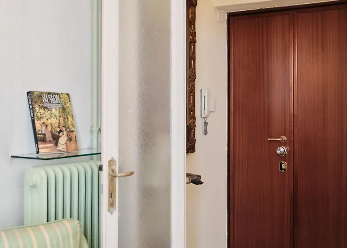 15 Min To Spanish Steps Rooftop Gem In The Heart Of Appartamento Roma