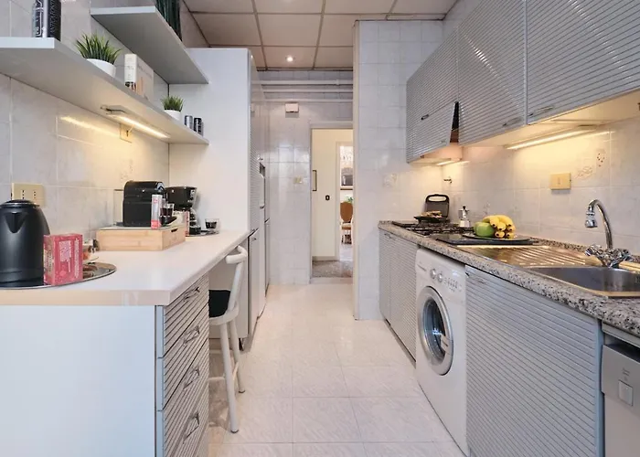 15 Min To Spanish Steps Rooftop Gem In The Heart Of Appartamento