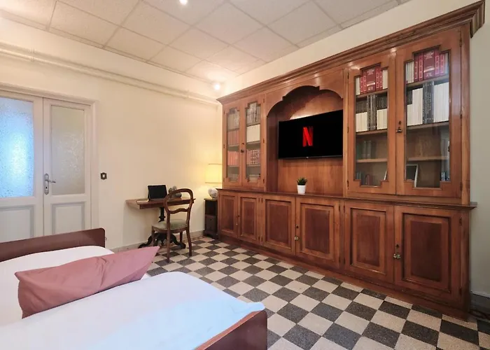 15 Min To Spanish Steps Rooftop Gem In The Heart Of Appartamento